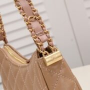 ⁦Chanel 23Khobo Underarm Bag Shoulder Bag Handbag⁩ - الصورة ⁦7⁩