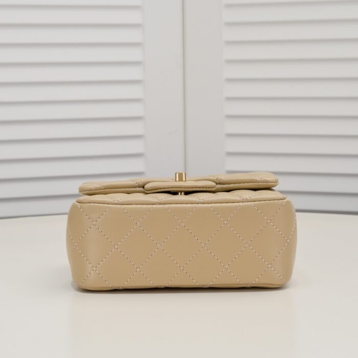 Chanel Cross Body Metal Ball Chain Shoulder Bag Handbag - Image 4