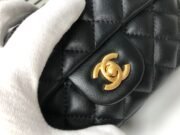 ⁦Chanel Cross Body Metal Ball Chain Shoulder Bag Handbag⁩ - الصورة ⁦5⁩