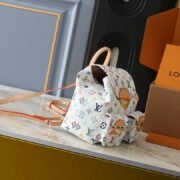 ⁦Louis Vuitton LV Takashi Murakami VENICE Shoulder bag Backpack M13081⁩ - الصورة ⁦6⁩