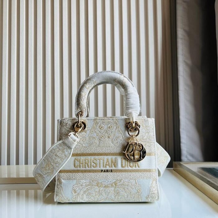 ⁦Dior The LADY D-LITE Bag Collection⁩ - الصورة ⁦6⁩