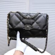 Chanel Lambskin Quilted Medium19 Flap Shoulder Bag Handbag - Image 5
