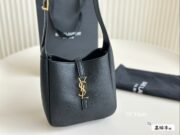 ⁦YSL Saint Laurent Hobo Handbag Shoulder Bag⁩ - الصورة ⁦2⁩