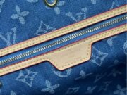 ⁦Louis Vuitton Neverfull Shoulder Bag Handbag⁩ - الصورة ⁦8⁩