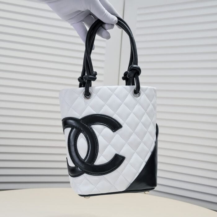 ⁦Chanel Ligne Cambon Mini Vintagep  Shoulder Bag Handbag⁩ - الصورة ⁦5⁩