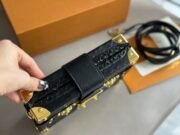 ⁦Louis Vuitton Trunk Shoulder Bag Handbag⁩ - الصورة ⁦3⁩