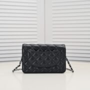⁦Chanel Woc Classic Lambskin Gold Hardware Shoulder Bag Handbag⁩ - الصورة ⁦3⁩