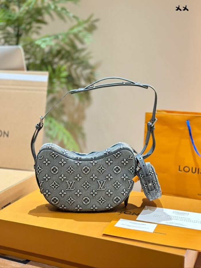 Louis Vuitton Denim Shoulder Bag Shoulder Bag Handbag - Image 4