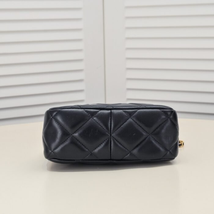 Chanel 24S Hobo Bag With Pearl Adjustable  Shoulder Bag Handbag - Image 4