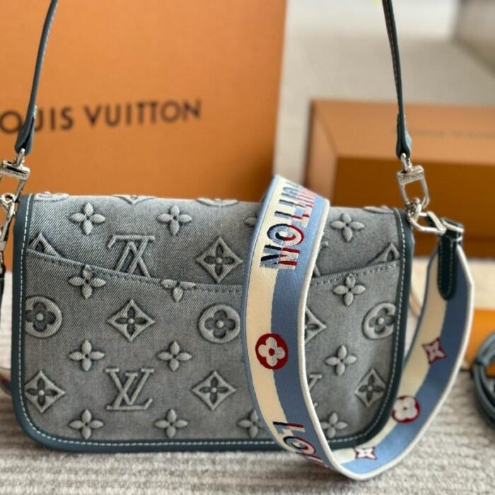 Louis Vuitton LV Diane Shoulder Bag Crossbody Bag Tote bag - Image 4