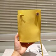 ⁦Loewe Relief Crossbody Bag Shoulder Bag⁩ - الصورة ⁦2⁩