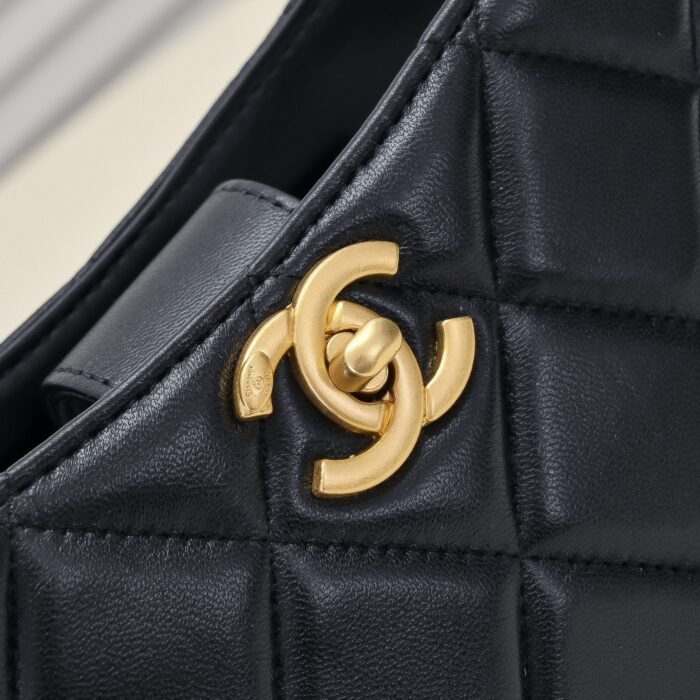 Chanel 24S Hobo Bag With Pearl Adjustable  Shoulder Bag Handbag - Image 6