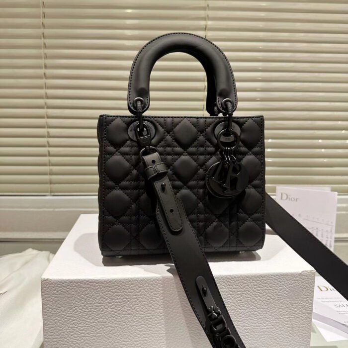 ⁦Dior Small Lady Dior Shoulder Bag MY ABCDIOR BAG⁩ - الصورة ⁦2⁩