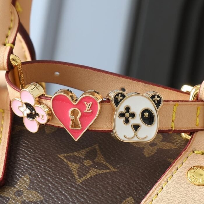 ⁦Louis Vuitton LV Speedy 18 Travelling Tote Shoulder Crossbody Bag⁩ - الصورة ⁦12⁩