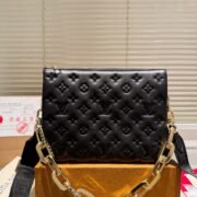 ⁦Louis Vuitton LV Coussin Small Shoulder Bag⁩ - الصورة ⁦13⁩