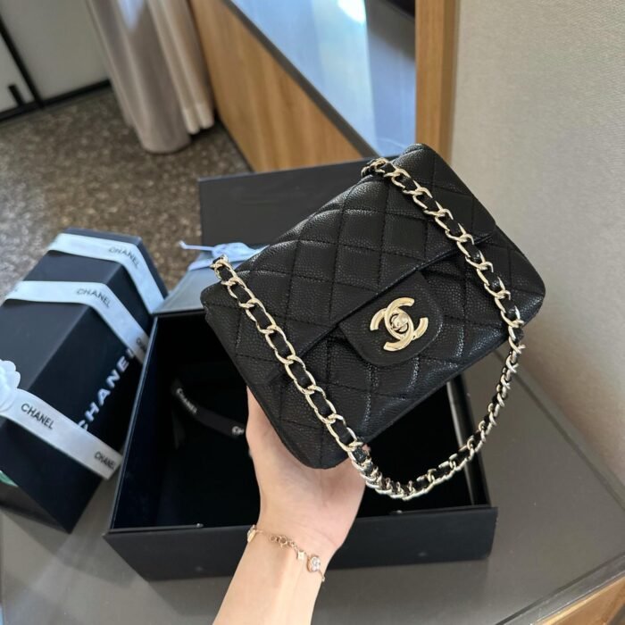 ⁦Chanel Flap Mini Bag in Square⁩ - الصورة ⁦15⁩
