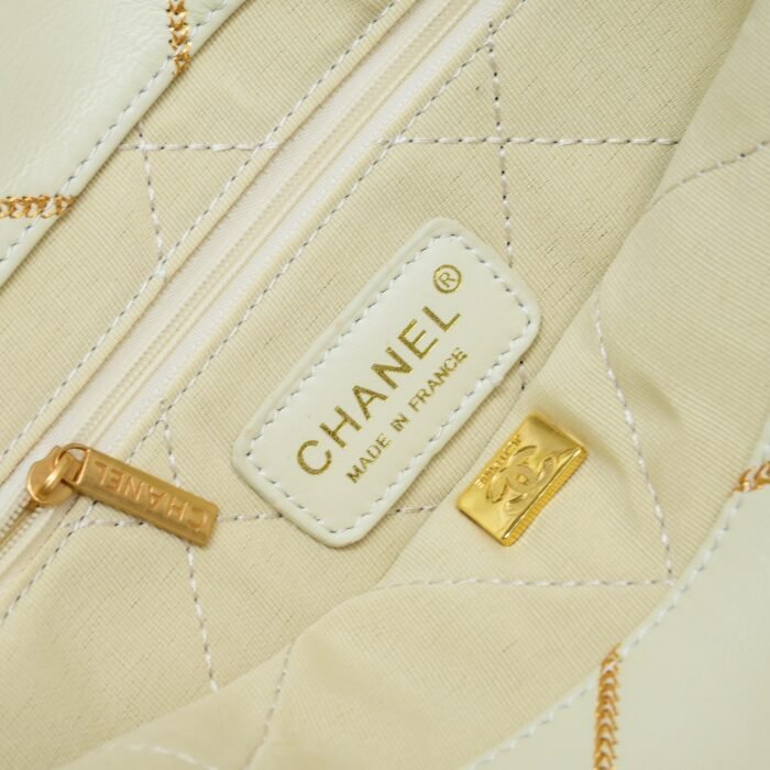 ⁦Chanel 22 Bag Pearl Bag Golden Thread Shoulder Bag Handbag⁩ - الصورة ⁦9⁩