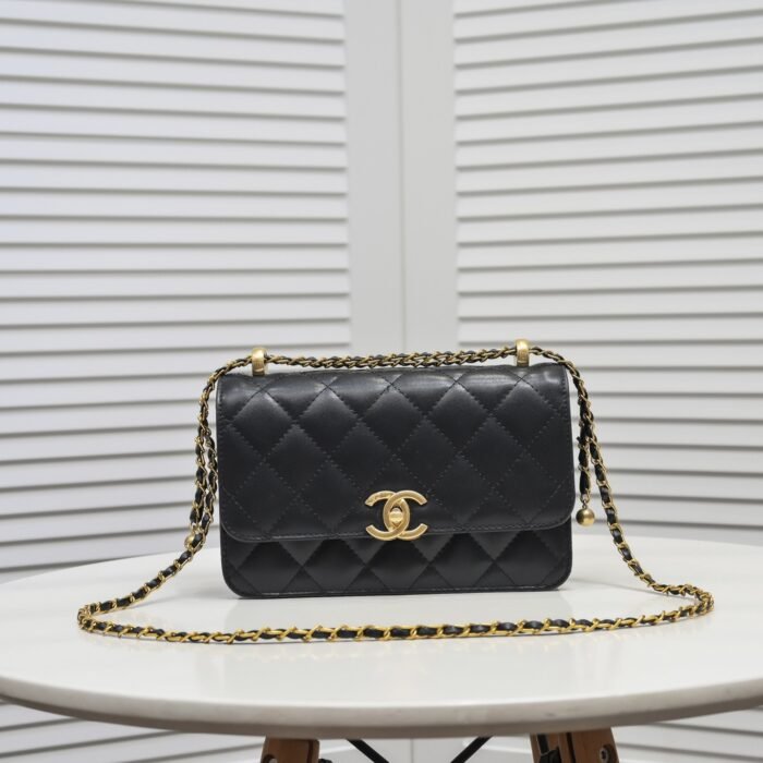 ⁦Chanel WOC Double Gold Ball Chain Shoulder Bag Handbag⁩ - الصورة ⁦1⁩