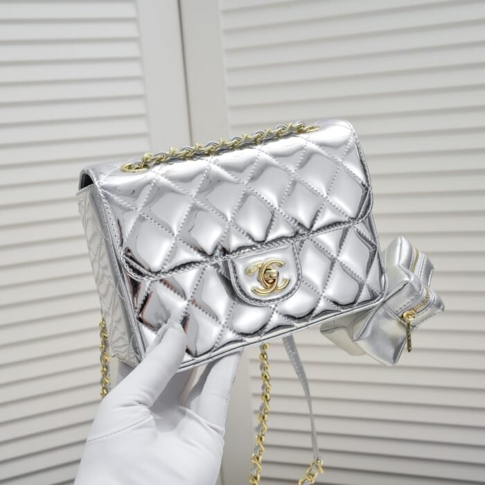 ⁦Chanel 24c CF Stars Bag Patent Leather Silver Shoulder Bag Handbag⁩ - الصورة ⁦5⁩