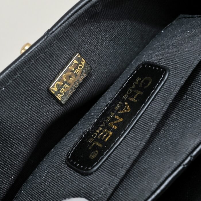 ⁦Chanel Coco Handle Shoulder Bag Handbag⁩ - الصورة ⁦9⁩