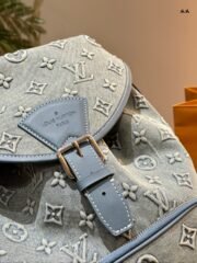 ⁦Louis Vuitton Denim Backpack Bag⁩ - الصورة ⁦5⁩