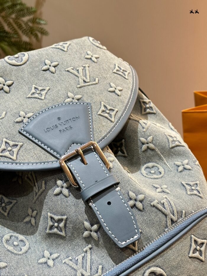 ⁦Louis Vuitton Denim Backpack Bag⁩ - الصورة ⁦5⁩