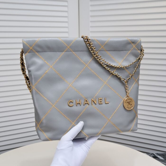 ⁦Chanel 22 Bag Pearl Bag Golden Thread Shoulder Bag Handbag⁩ - الصورة ⁦5⁩
