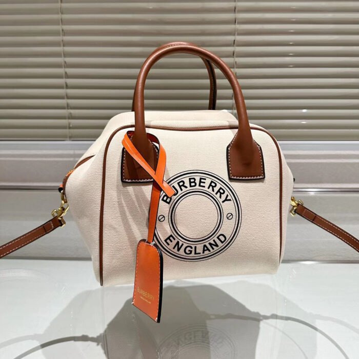 ⁦Burberry Bowling Handbag Bag Small⁩ - الصورة ⁦4⁩