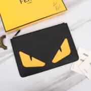 ⁦FENDI Printed Canvas Clutch Toiletry Bag⁩ - الصورة ⁦5⁩