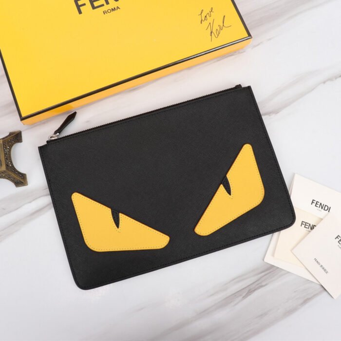 ⁦FENDI Printed Canvas Clutch Toiletry Bag⁩ - الصورة ⁦5⁩