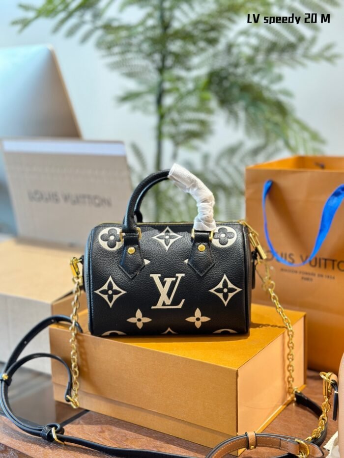 ⁦Louis Vuitton Nano Speedy Shoulder Bag Handbag⁩ - الصورة ⁦2⁩