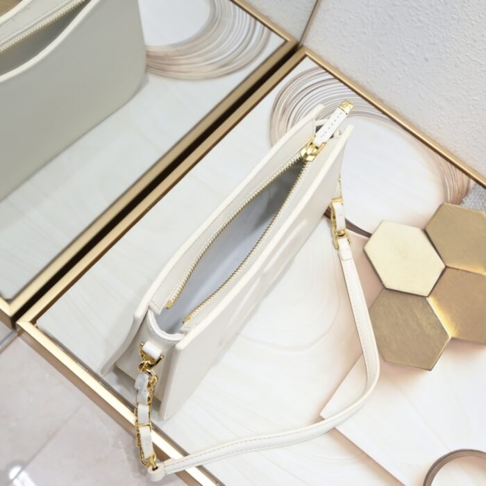 ⁦Dior Signature Hobo Shoulder Bag Handbag⁩ - الصورة ⁦9⁩