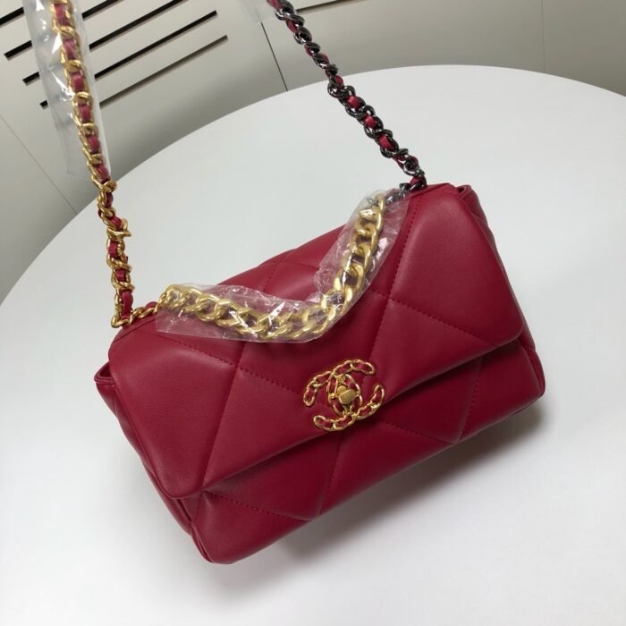 Chanel Lambskin Quilted Small 19 Flap Shoulder Bag Handbag - Image 8