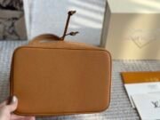 ⁦Louis Vuitton NeoNoe Shoulder Bag Handbag⁩ - الصورة ⁦7⁩