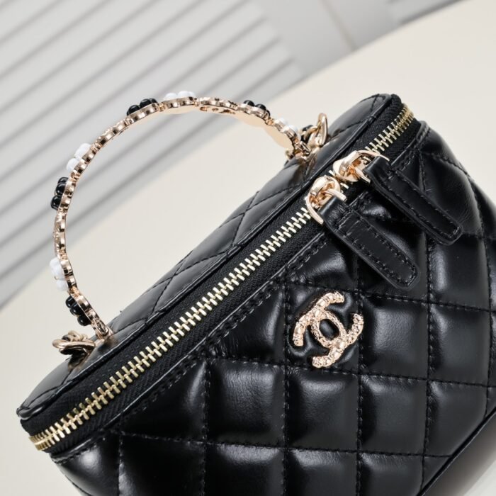 Chanel 23K Petal Metal Handle Shoulder Bag Handbag - Image 7