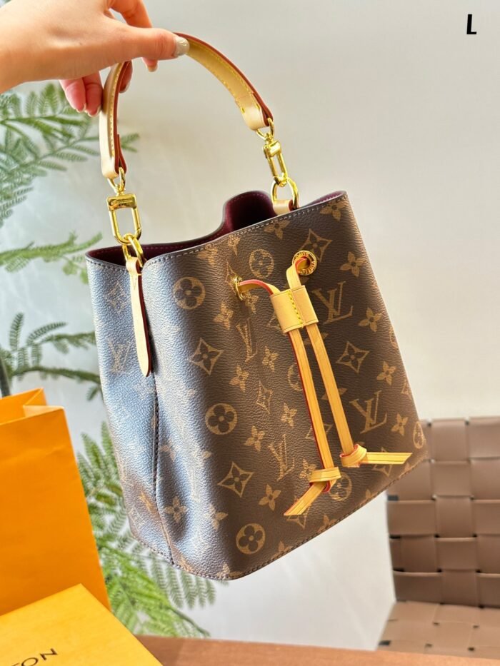 Louis Vuitton M46581 NeoNoe BB Shoulder Bag Handbag - Image 9