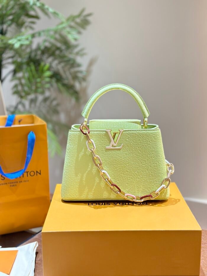 Louis Vuitton Capucines Shoulder Bag Handbag - Image 11