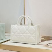 ⁦Dior Mini Book Tote Maria Grazia Chiuri design Shoulder Bag Handbag⁩ - الصورة ⁦4⁩