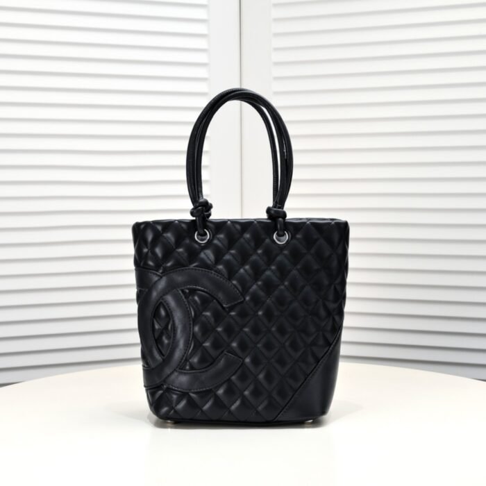 ⁦Chanel 24A Vintagep Shoulder Bag Handbag⁩ - الصورة ⁦1⁩