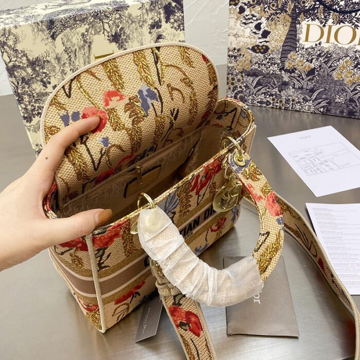 ⁦Dior The LADY D-LITE Bag⁩ - الصورة ⁦6⁩