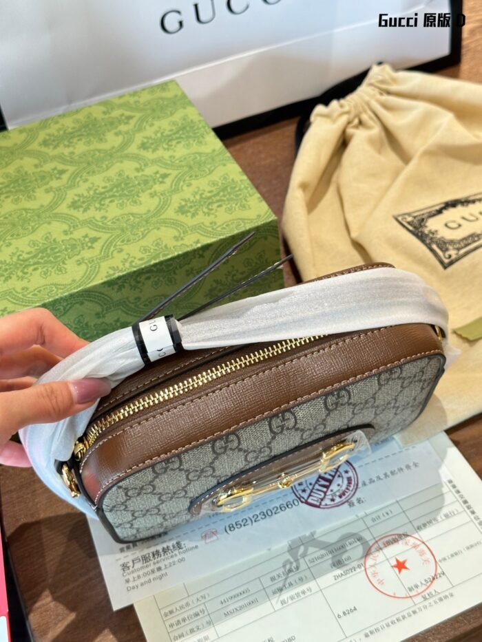 Gucci Camera Shoulder Bag Crossbody Bag - Image 6