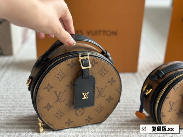 ⁦Louis Vuitton BOITE Shoulder Bag Handbag⁩ - الصورة ⁦3⁩