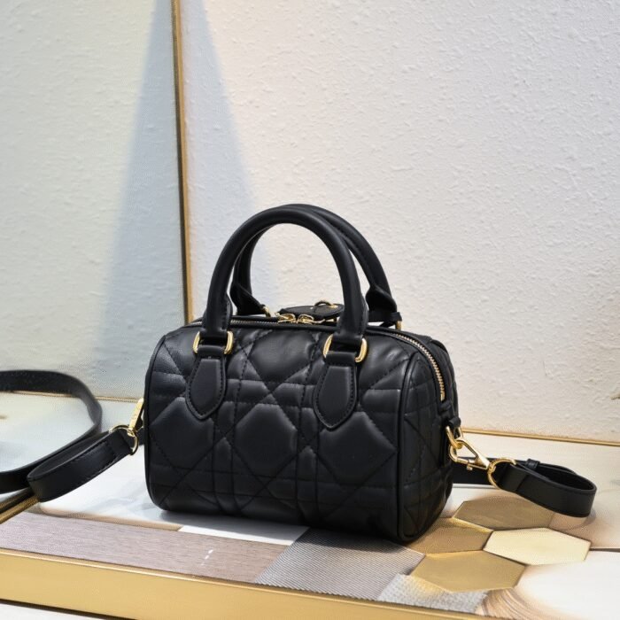 Dior Groove 20 Macrocannage Shoulder Crossbody Tote Bag - Image 4