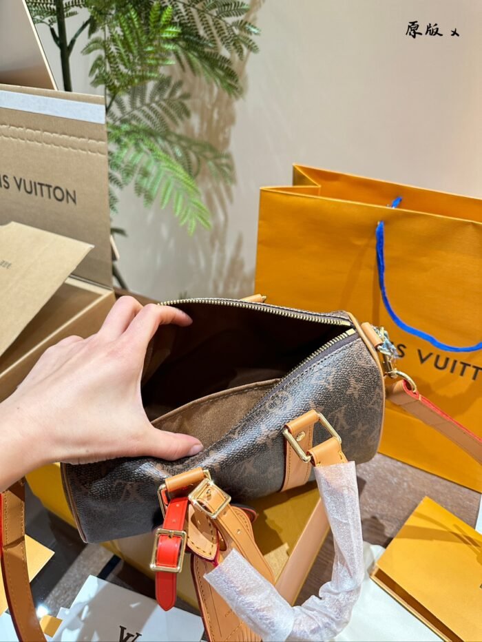 ⁦Louis Vuitton Speedy Shoulder Bag Handbag⁩ - الصورة ⁦9⁩