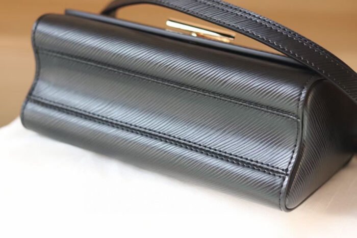 ⁦Louis Vuitton LV Twist Lock Detachable Shoulder Satchel Handbag⁩ - الصورة ⁦10⁩