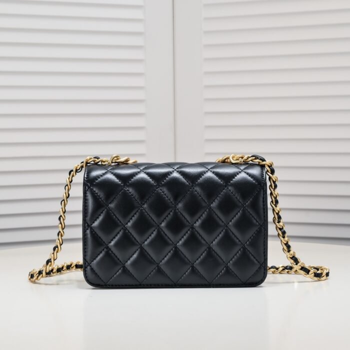 ⁦Chanel Soft Sheepskin Chain  Shoulder Bag Handbag⁩ - الصورة ⁦3⁩