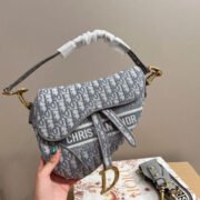 ⁦Dior SADDLE Bag Oblique Embroidered⁩ - الصورة ⁦5⁩