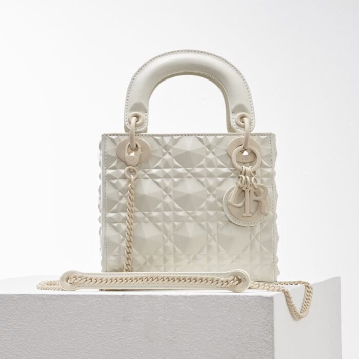 ⁦DIOR Lady Dior Diamond Vine Pattern Handbag⁩ - الصورة ⁦8⁩