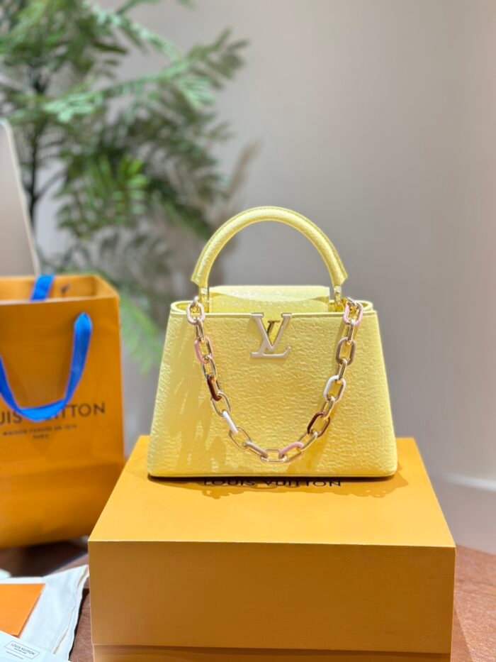 Louis Vuitton Capucines Shoulder Bag Handbag - Image 13