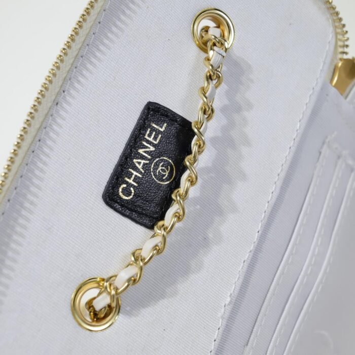 Chanel  Golden·Ball Makeup Box Bag  Shoulder Bag Handbag - Image 9